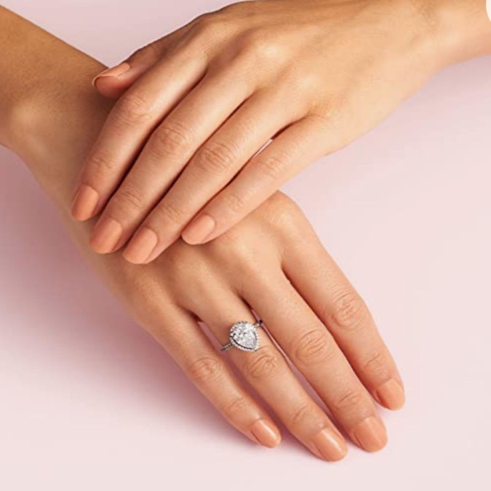 Pandora jewelry Teardrop Halo cubic zirconia sterling silver size 7